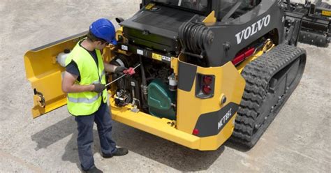 Compact Loader Maintenance 